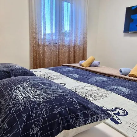 Apartman Libre With Private Pool Kastela