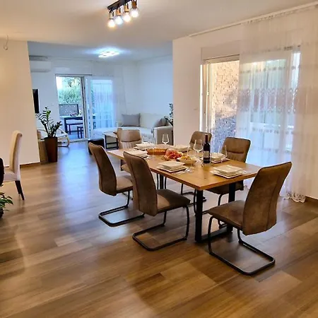 Apartman Libre With Private Pool