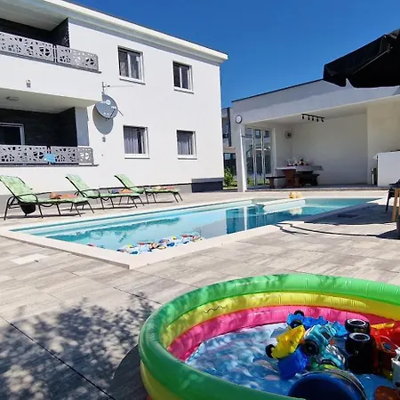 Libre With Private Pool *