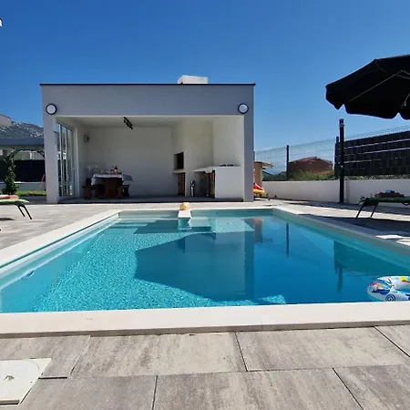Libre With Private Pool * Kaštela