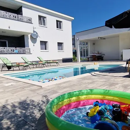 Libre With Private Pool *